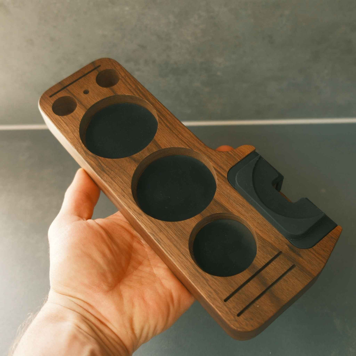 Walnut Tamping Station - Universal 51–58mm | Slimline